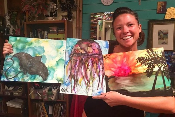 Art & Wine Events in St Thomas - The 7 pm start: settling in for your art and wine evening