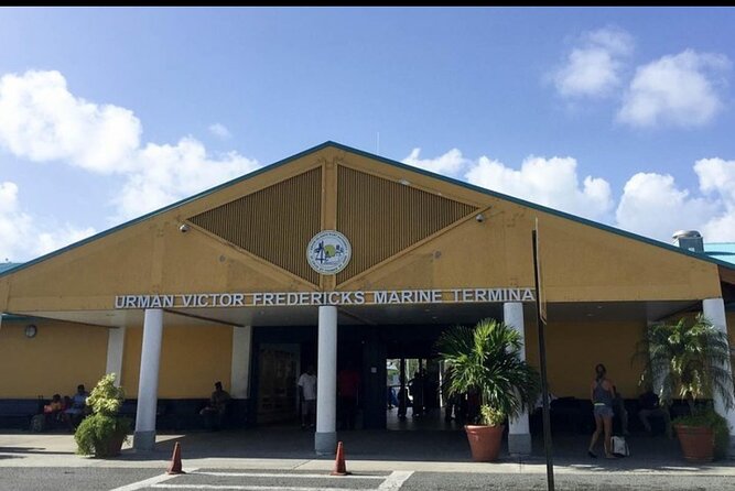 Prince Taxi & Tours St.Thomas Airport transfer to Redhook Ferry - Finding Your Driver: Name Signs, Fast Communication, No Guesswork