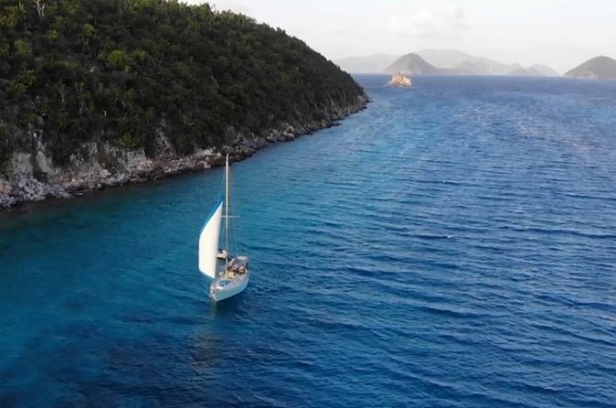 SPECIAL - (Up to 4 Passengers) All Inclusive Day Sail - Sea Turtle Snorkeling, and How to Make It Comfortable