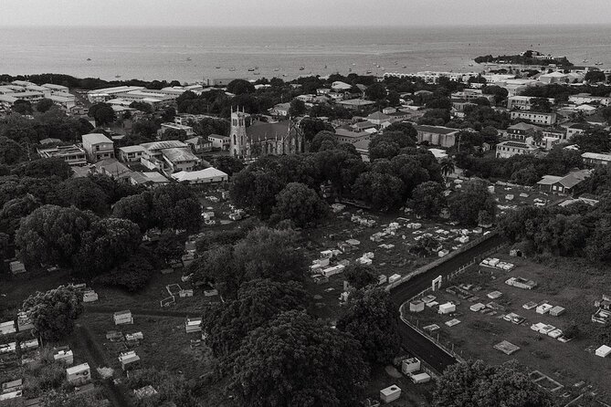 St. Croix Ghost Tour of Historic Christiansted - The Mirror Moment and a Hotel Stop That Make It Feel Real