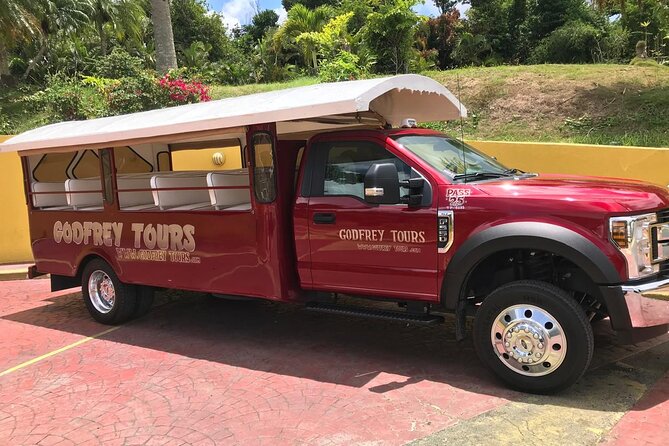St. Thomas Sightseeing Tour with a Guide - The big picture: a 2.5-hour St. Thomas orientation ride